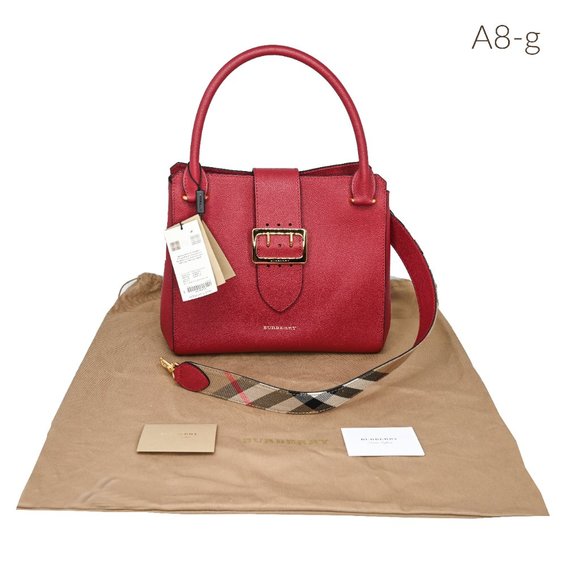 Burberry Medium Soft Grain Leather Buckle Shoulder Bag - Picture 5 of 11